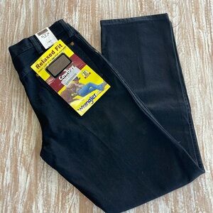 Wrangler Cowboy Cut black denim pants. 31 x 32. NWT never been worn